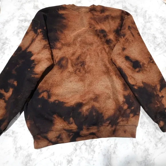 Gildan | Bleach Tie-dyed Sweatshirt | Size Medium - Picture 5 of 5